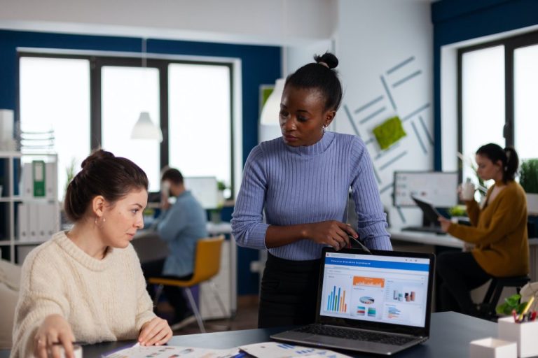 Comment utiliser les webinaires pour améliorer le sales enablement