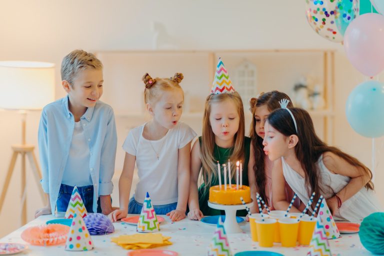 Conseils pour choisir le gâteau parfait pour un anniversaire enfant